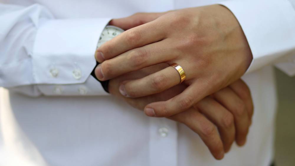 Почему муж не носит обручальное кольцо: позволительно ли такое поведение - gurutest.ru