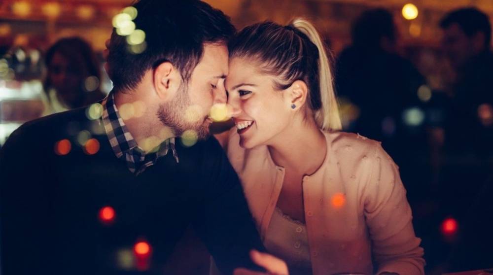 9 романтических вещей, о которых мужчины мечтают в отношениях - e-w-e.ru