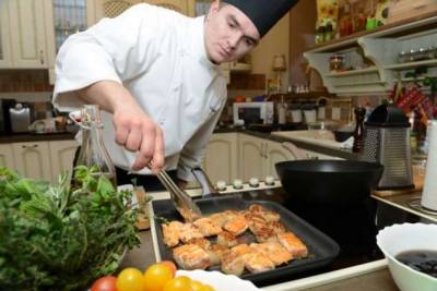 Шеф-повару видней: 10 кулинарных советов людям, которые только учатся готовить - milayaya.ru
