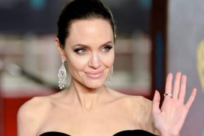 Анджелина Джоли - Анджелина Джоли напишет книгу для подростков... - glamour.ru