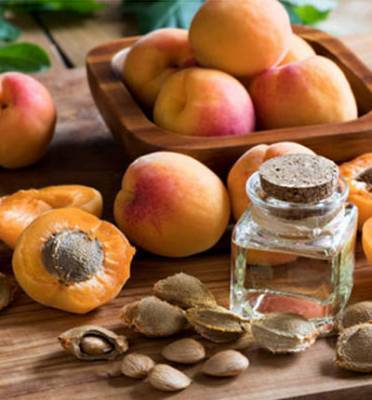 Как применять масло абрикосовых косточек: лучшие рецепты для красоты и здоровья - inmoment.ru