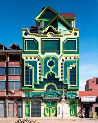 Боливийский архитектор наполняет город яркими красками - chert-poberi.ru - Боливия
