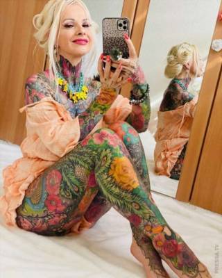 30 тысяч евро на татуировку всего тела - chert-poberi.ru - Германия