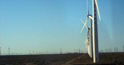 Крупнейший ветропарк Ганьсу, заменяющий собой десяток АЭС (5 фото) - chert-poberi.ru - Китай - Индия - Иран - Бутан - Непал