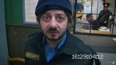 Охранник в супермаркете о своей работе - chert-poberi.ru - Украина