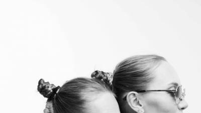 Жан-Поль Готье - Popovy Sisters и Harry Cooper выпустили очки с пирсингом - vogue.ru