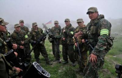 Зачем бойцы спецназа носят на руке желтую отражающую повязку - chert-poberi.ru - Ссср