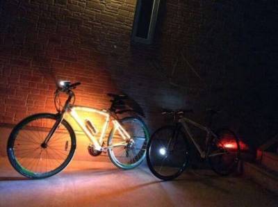 Простая подсветка-фонарик на велосипед для вечерних прогулок - milayaya.ru