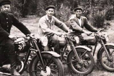 Почему в деревнях и сёлах СССР было много мотоциклов (7 фото) - chert-poberi.ru - Ссср - Минск