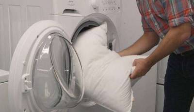 Как постирать подушку в стиральной машинке, чтобы она осталась мягкой и безопасной - lublusebya.ru