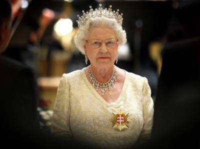 королева Елизавета II (Ii) - принц Чарльз - Главное доказательство того, что Королева не собирается отрекаться от престола - marieclaire.ru - Англия