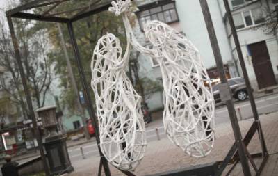 "Легені, які говорять": у центрі Києва установили інтерактивну скульптуру - hochu.ua - місто Київ