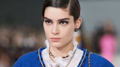 Chanel проведут предстоящий показ Métiers d’Art без зрителей - vogue.ru - Франция - Рим - Париж - Шанхай