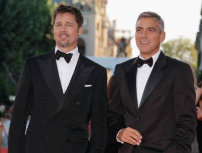 Брэд Питт - Джордж Клуни - Джордж Клуни рассказал, как Брэд Питт разыграл его... - glamour.ru - Италия