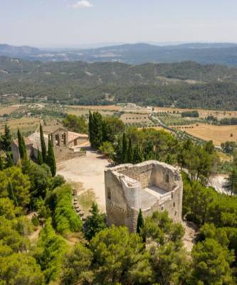 Студия Meritxell Inaraja восстановила замок XII века в Каталонии - elle.ru - Испания