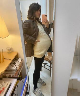 Жанна Дамас - Жанна Дамас рассказала, какие изменения произошли с ней за время беременности - elle.ru