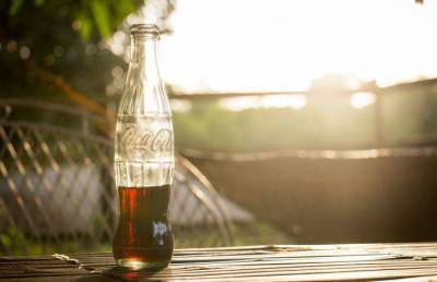 8 способов применения кока-колы в хозяйстве, которые вас удивят - lifehelper.one