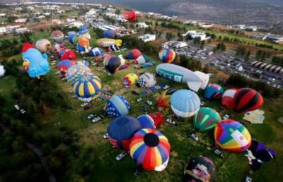 Ежегодный Международный фестиваль воздушных шаров в Мексике - chert-poberi.ru - Мексика