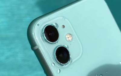 Apple оштрафовали на 10 млн евро из-за "водонепроницаемости" iPhone - hochu.ua - Италия