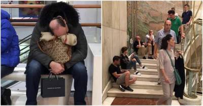 Побеждённые шопингом: 24 мужчины, которые устали ждать своих жён - lifehelper.one
