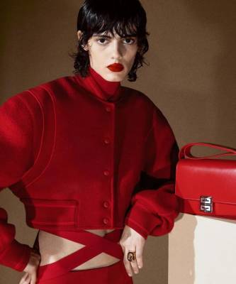 Мэтью Уильямс - Острые предметы: коллекция Givenchy Pre-Fall 2021 - elle.ru