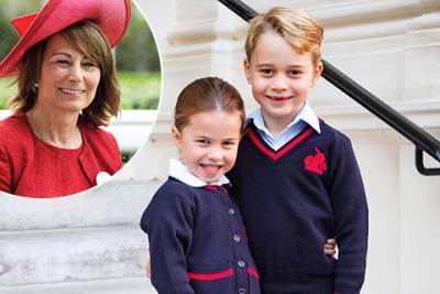 Кейт Миддлтон - принц Джордж - принцесса Шарлотта - Мама Кейт Миддлтон намекнула, какие подарки готовит внукам на Рождество - spletnik.ru