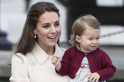Кейт Миддлтон - принц Уильям - Подруга Кейт Миддлтон рассказала о непубличной стороне ее жизни: "Она обычная работающая мама с тремя детьми" - spletnik.ru