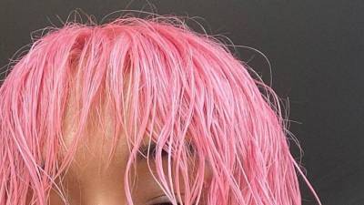 Стричь или ухаживать? Как восстановить волосы - vogue.ru