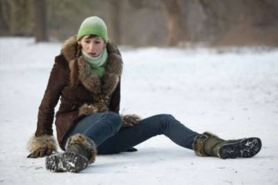 Как сделать, чтобы обувь не скользила: нехитрые способы чувствовать себя уверенно в гололед - milayaya.ru