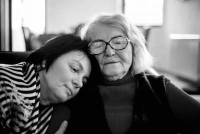 Взрослые дочери и стареющие мамы - psychologyjournal.ru