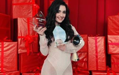 Анна Тринчер - Певица Анна Тринчер получила награду "Лучшая песня года" - hochu.ua - Украина