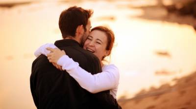Что делать, чтобы быть счастливой в любви: 5 советов от психологов - e-w-e.ru