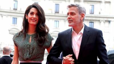 Джордж Клуни - Амаль Клуни - Джеймс Киммела - Дети Джорджа и Амаль Клуни свободно говорят на итальянском - tatler.ru