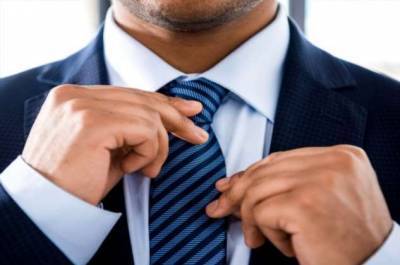 Феномен галстука: почему не самый удобный и «бесполезный» мужской аксессуар все еще в моде - milayaya.ru