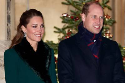 королева Елизавета II (Ii) - Кейт Миддлтон - принц Чарльз - принц Софи - Уильям Вчера - Kate Middleton - Кейт Миддлтон и принц Уильям завершили свой тур и воссоединились с королевской семьей в Виндзоре - spletnik.ru - Англия