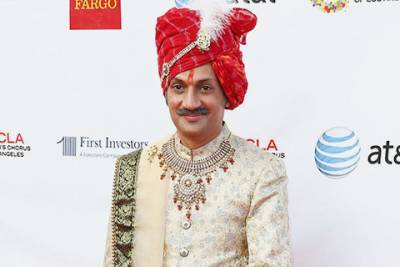 Индийский принц Манвендра Сингх Гохил рассказал, что его пытали из-за гомосексуальности - spletnik.ru - Индия
