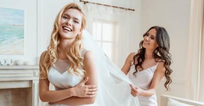 Сестра невесты отказалась приходить на свадьбу из-за ужасного платья, которое должна была надеть - wmj.ru