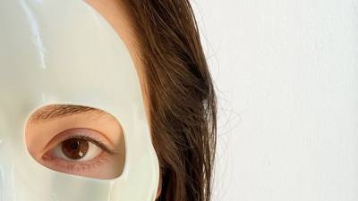 4 освежающих маски для лица: тест редактора Vogue - vogue.ru