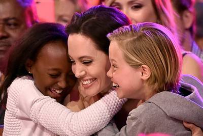 Анджелина Джоли - Анджелина Джоли призналась, что только ее дети знают ее истинное "я" - spletnik.ru