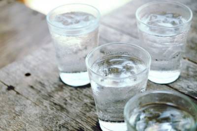 7 признаков того, что вы пьете мало воды... - glamour.ru
