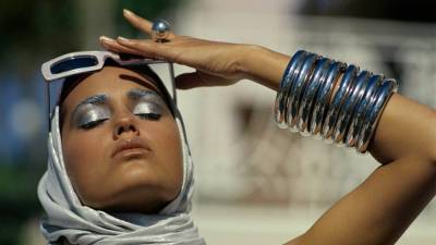 Christian Dior - Солнцезащитные очки — 30 очень красивых фотографий со страниц Vogue - vogue.ru