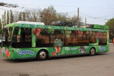Реклама на троллейбусе – наглядно, действенно и экономично - epochtimes.com.ua