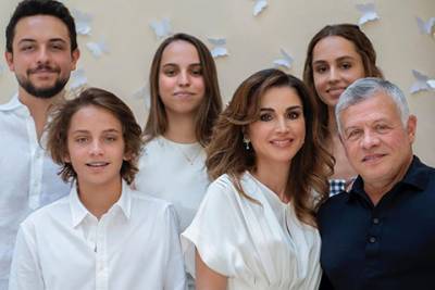 Рания Королева - король Абдалла II (Ii) - Королева Рания поделилась новым семейным снимком в честь своего 50-летия - spletnik.ru - Иордания