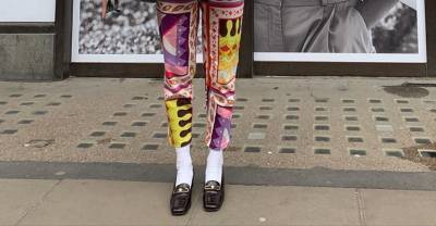 Одри Хепберн - Элвис Пресли - Майкл Джексон - Лоферы с белыми носками – самое модное сочетание сентября - vogue.ua