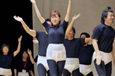 Зачем японские девушки носят подгузники - chert-poberi.ru - Япония