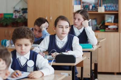Россияне рассказали о постоянных поборах в школах - woman.rambler.ru