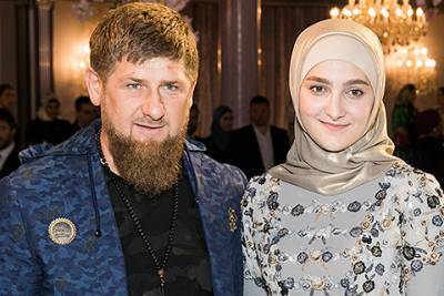 Рамзан Кадыров - Рамзан Кадыров назначил свою 21-летнюю дочь Айшат первым замминистра культуры Чечни - spletnik.ru - республика Чечня