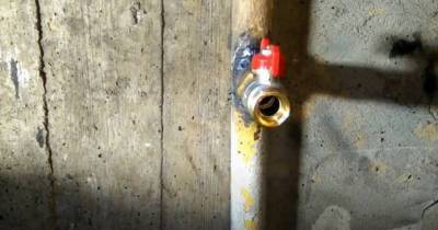 Как врезаться в трубу под давлением для установки шарового крана - lifehelper.one