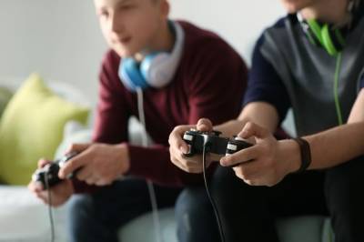 Ищите башню. Психологи предложили детям поучаствовать в онлайн-игре - aif.ru - Россия