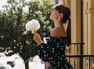 Романтичні сукні, стильні кардигани і не тільки: український бренд One by One презентував колаборацію з Cosmopolitan - cosmo.com.ua